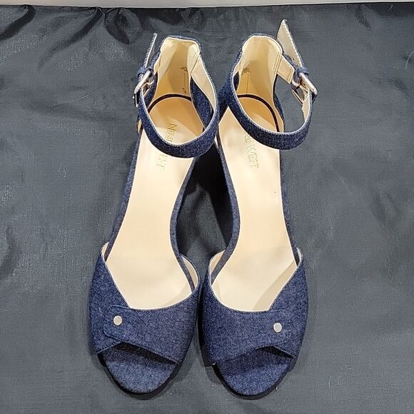 BRAND NEW NINE WEST PATIAN PEEP TOE WEDGE SANDAL - Picture 2 of 14